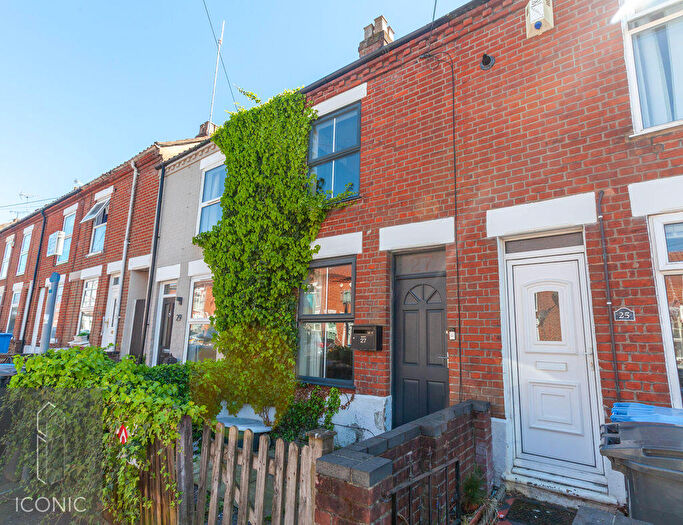 3 Bedroom Terraced House For Sale In Bell Road, Norwich, NR3
