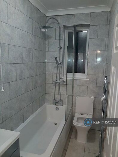 2 Bedroom Flat To Rent In London, Enfield, EN3