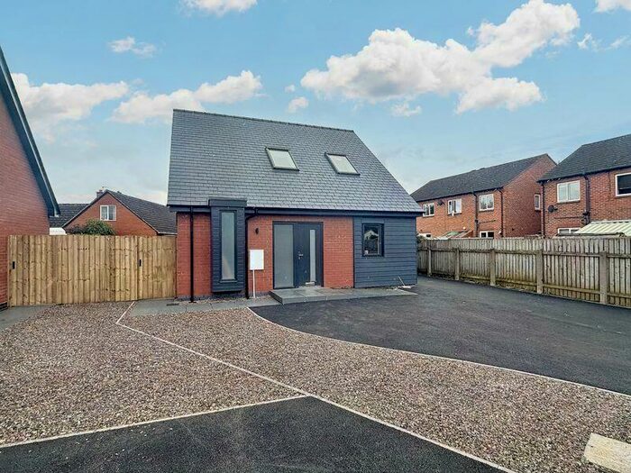 3 Bedroom Detached House For Sale In Platinum Mews, Kington, HR5