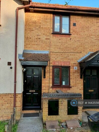 1 Bedroom Maisonette To Rent In Ravenscroft Crescent, London, SE9
