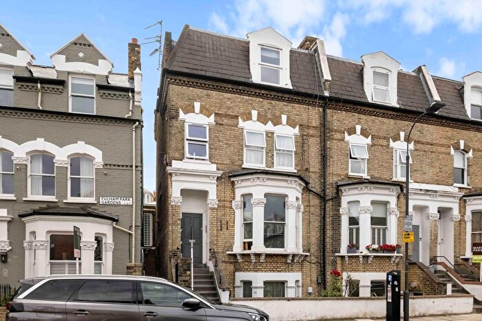 1 Bedroom Flat For Sale In Fulham Park Gardens, London, SW6