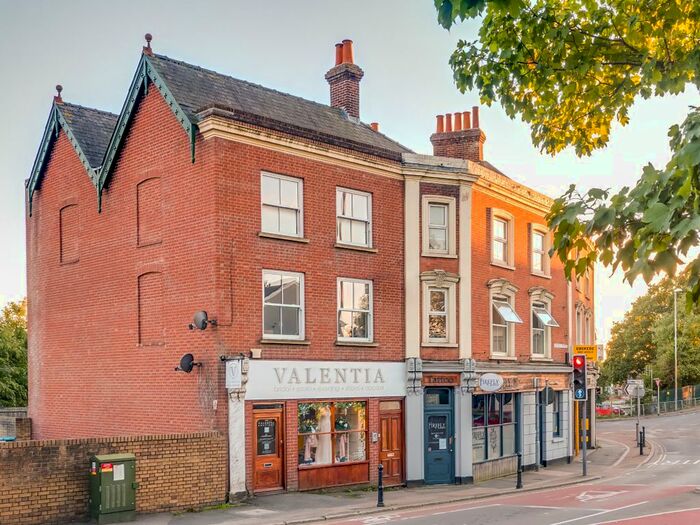 2 Bedroom Flat To Rent In Flat, George Street, Hailsham, BN27