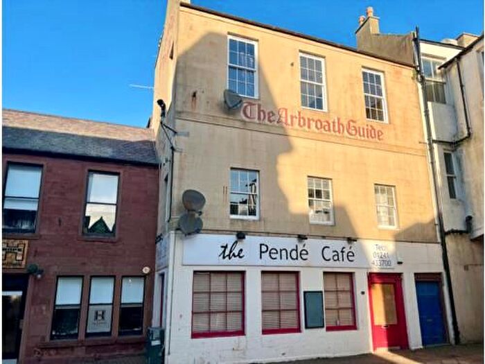 2 Bedroom Flat To Rent In Market Place, Arbroath, DD11