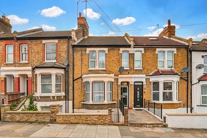 4 Bedroom Terraced House For Sale In Waverley Road, London, SE18