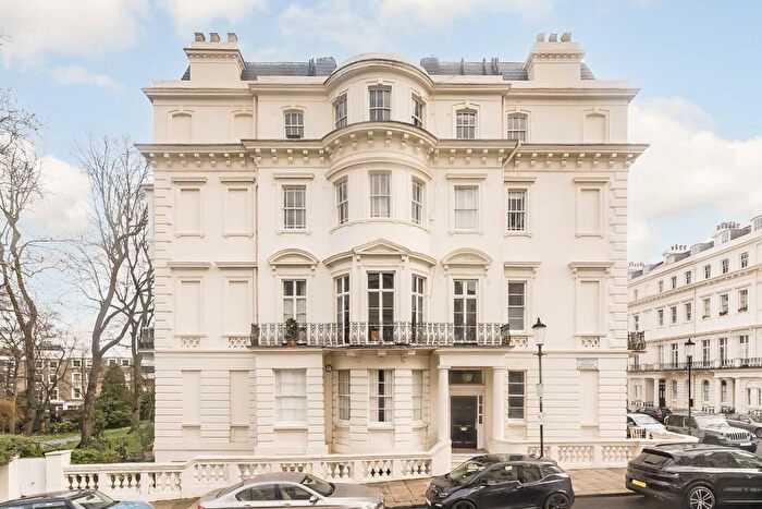 2 Bedroom Flat To Rent In Stanley Gardens, Notting Hill, W11