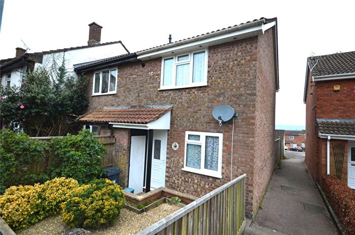 2 Bedroom Terraced House To Rent In Walnut Road, Honiton, EX14