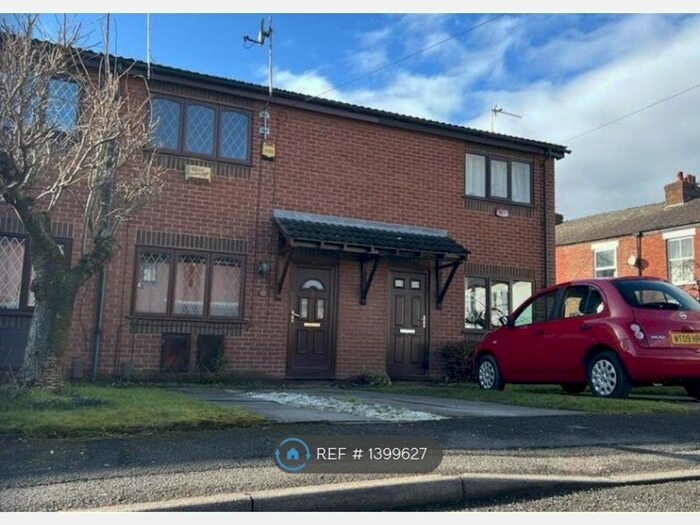 2 Bedroom Terraced House To Rent In Yeoman Close, Hazel Grove, Stockport, SK7