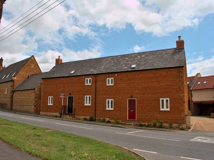 3 Bedroom Semi-Detached House To Rent In Main Street, Caldecott, LE16