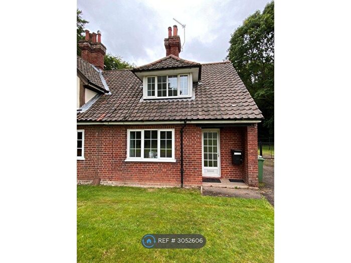 3 Bedroom Semi-detached House To Rent In Manor Cottages, Newton St. Faith, Norwich, NR10
