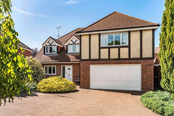 5 Bedroom Detached House For Sale In Friars Close, Shrivenham, Oxfordshire, SN6