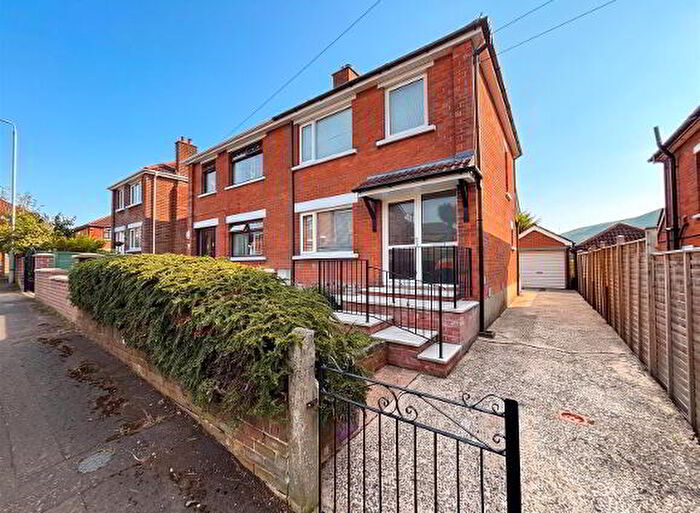 3 Bedroom Semi-Detached House For Sale In Mountainview Drive, Belfast, BT14