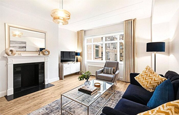 2 Bedroom Flat To Rent In Richmond Court, Sloane Street, Knightsbridge, London, SW1X