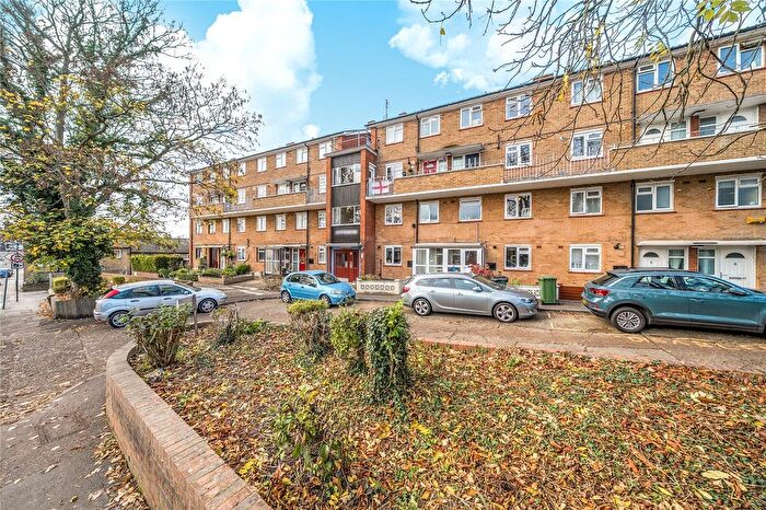 2 Bedroom Flat For Sale In Silverdale, Sydenham, London, SE26