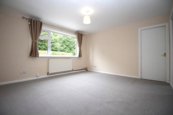 1 Bedroom Flat To Rent In Strowan Road, Grangemouth, Falkirk, FK3