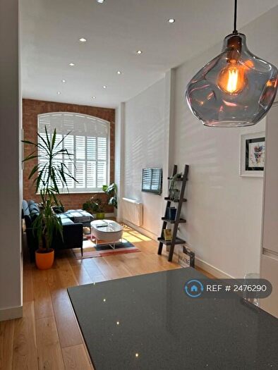 1 Bedroom Flat To Rent In Queens Row, London, SE17