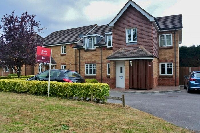 2 Bedroom Flat To Rent In Reading Road, Chineham, RG24
