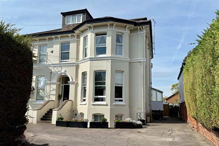 1 Bedroom Flat For Sale In Flat St Stephens Road Tivoli Cheltenham, GL50