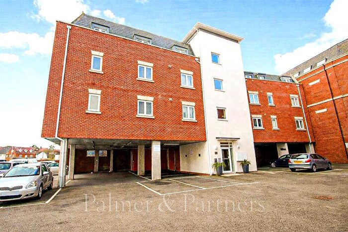 2 Bedroom Apartment To Rent In Priory Court, Crouch Street, Colchester, Essex, CO3