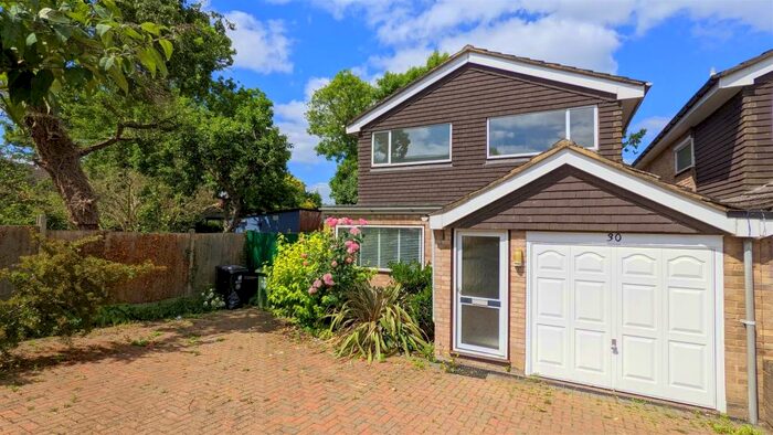 4 Bedroom Link Detached House To Rent In Pine Grove, Bricket Wood, St. Albans, AL2