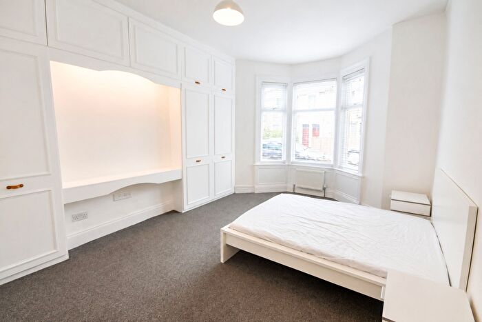 2 Bedroom Flat To Rent In Mowbray Street, Newcastle Upon Tyne, NE6
