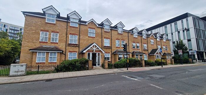 1 Bedroom Flat To Rent In Genotin Road, Enfield, EN1