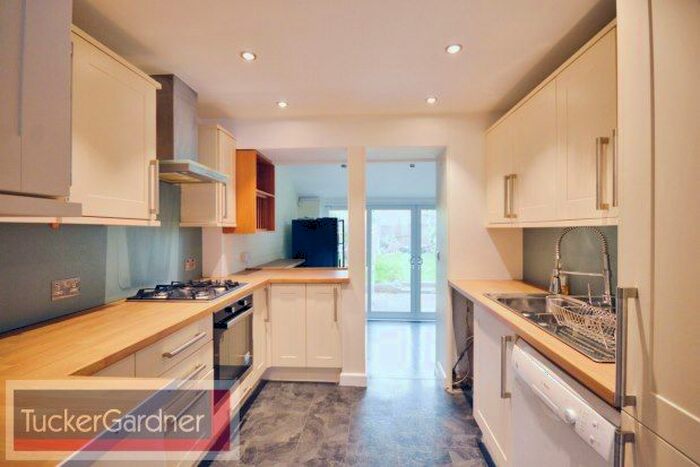 3 Bedroom Property To Rent In Woodland Road, Cambridge, CB22