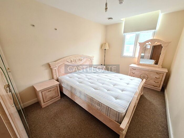 1 Bedroom Flat To Rent In Westgate Apartments, Huddersfield, HD1
