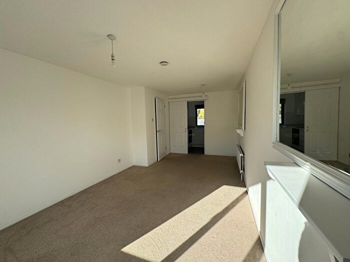 1 Bedroom Flat To Rent In St. Pauls Court, Reading, RG1