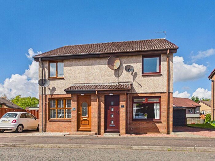 2 Bedroom Semi-Detached House For Sale In Braeside Park, Mid Calder, EH53