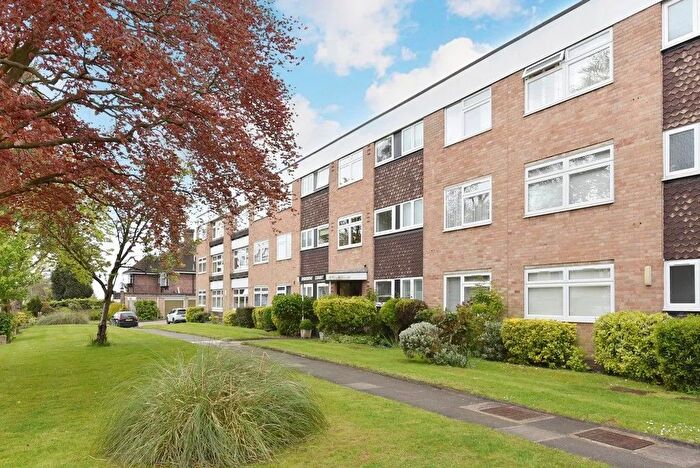 2 Bedroom Flat For Sale In Osborne Court, Park View Road, Ealing, W5