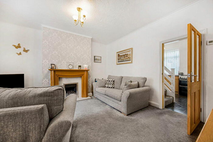 2 Bedroom End Of Terrace House For Sale In Shepley Street, Lees, Oldham, OL4