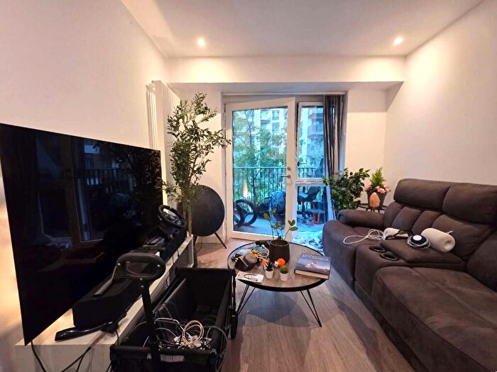 1 Bedroom Flat For Sale In Galliera House, Royal Eden Docks, Western Gateway, London, E16