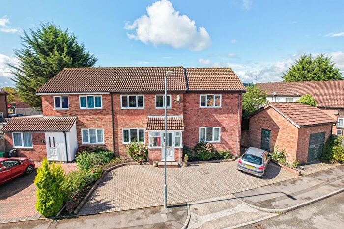 4 Bedroom Semi-detached House For Sale In Cheriton Drive, Thornhill, Cardiff, CF14