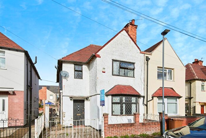 3 Bedroom Semi Detached House For Sale In Porter Road, Derby, DE23