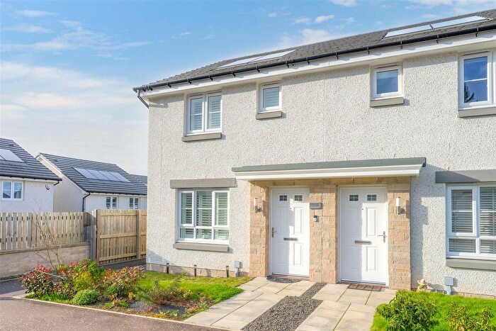 3 Bedroom End Of Terrace House For Sale In Normande Road, Huntingtower, Perth, PH1
