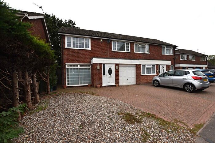 3 Bedroom Semi-Detached House For Sale In St. Johns Road, Colchester, CO4