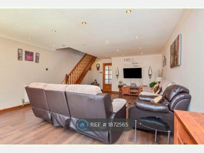 4 Bedroom Detached House To Rent In Kepwick, Two Mile Ash, Milton Keynes, MK8