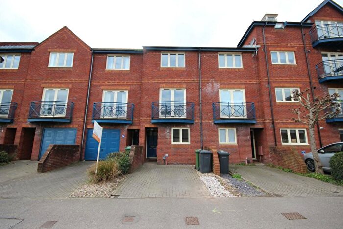 4 Bedroom Town House To Rent In Maritime Court, Haven Banks, Exeter, EX2