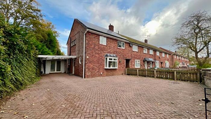 3 Bedroom End Terrace House For Sale In Ulceby Road, Scunthorpe, DN17