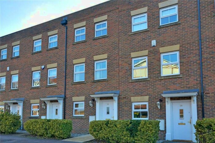 4 Bedroom Town House To Rent In Gardenia Road, Bickley, BR1