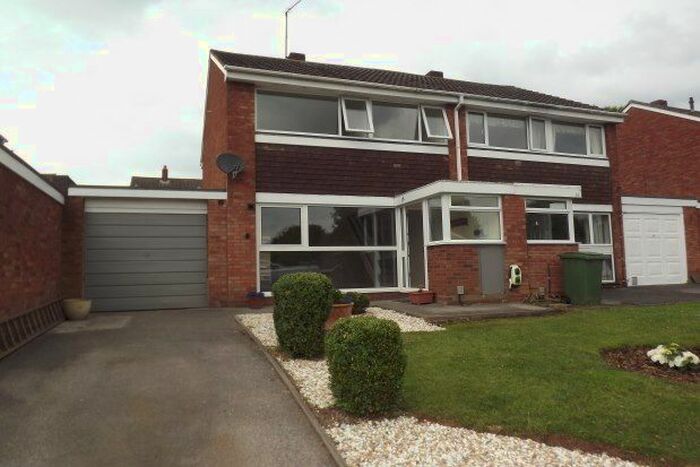3 Bedroom Property To Rent In Underwood Close, Stafford ST16