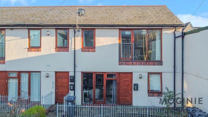 1 Bedroom Flat To Rent In Montgomery Street, Roath, Cardiff CF24