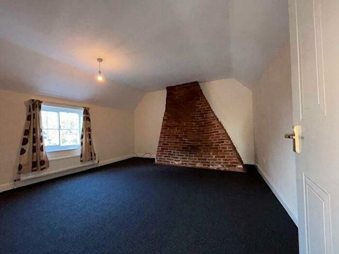 2 Bedroom Detached House To Rent In Main Street, Upton, NG23