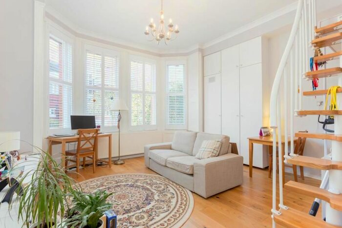 Studio To Rent In Frognal, Hampstead, NW3