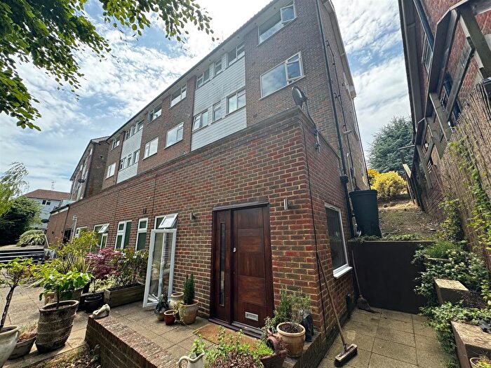 1 Bedroom Flat To Rent In Westdene Drive, Brighton, BN1