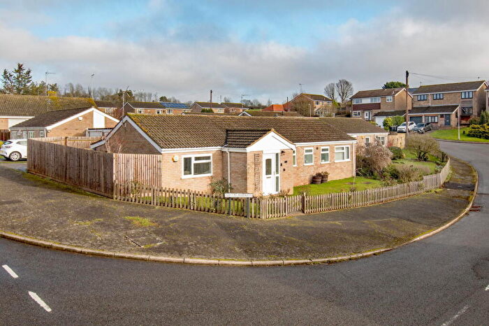 3 Bedroom Detached Bungalow For Sale In Swan Avenue, Brigstock, Northamptonshire, NN14