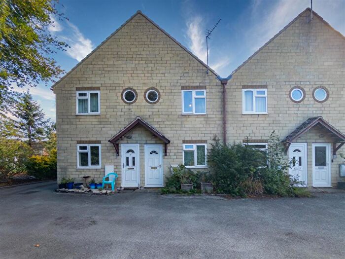 1 Bedroom Flat For Sale In Nortree Court, Melksham, SN12