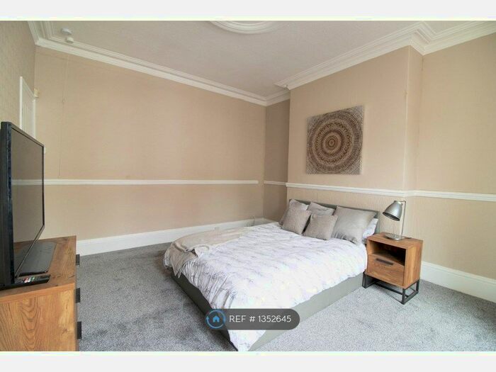 2 Bedroom Flat To Rent In Eastbourne Avenue, Gateshead, NE8