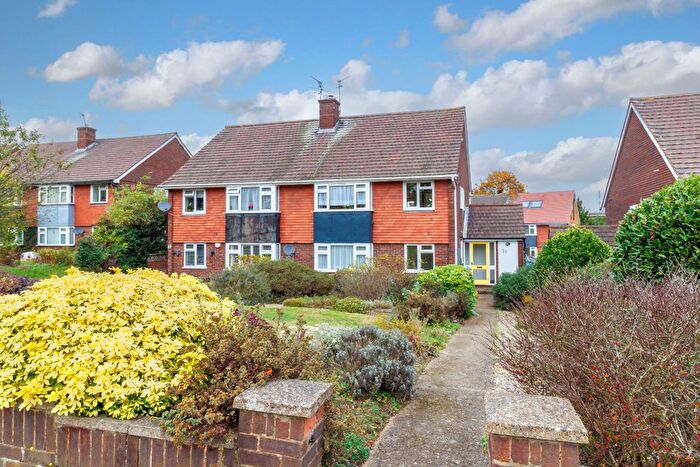 2 Bedroom Maisonette To Rent In Gerrards Close, London, N14