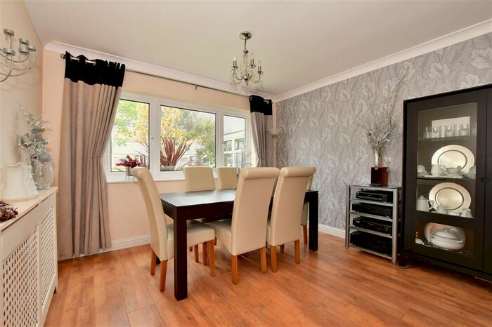 3 Bedroom Detached House For Sale In Dane Road, Minnis Bay, Birchington, Kent, CT7